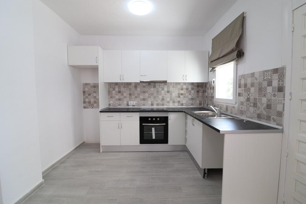 Resale - 3 Bedroom 2 Bathroom Terraced house in Orihuela Costa - Villamartin - Alicante Resale - 3 Bedroom 2 Bathroom Terraced house in Orihuela Costa - Villamartin - Alicante