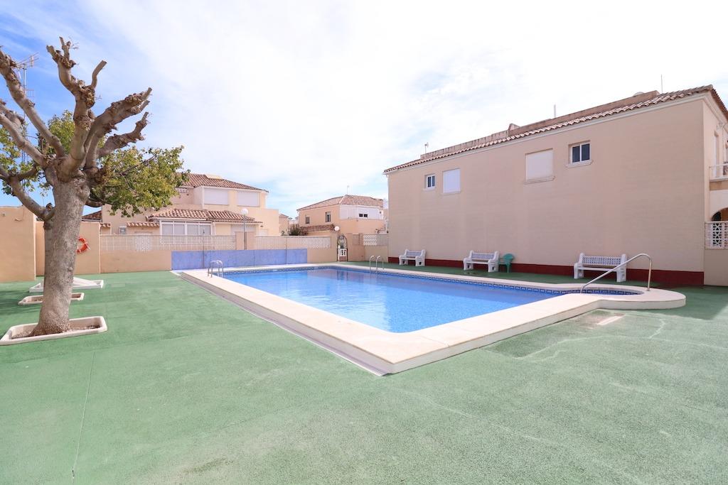 Resale - 3 Bedroom 2 Bathroom Terraced house in Orihuela Costa - Playa Flamenca - Alicante Resale - 3 Bedroom 2 Bathroom Terraced house in Orihuela Costa - Playa Flamenca - Alicante