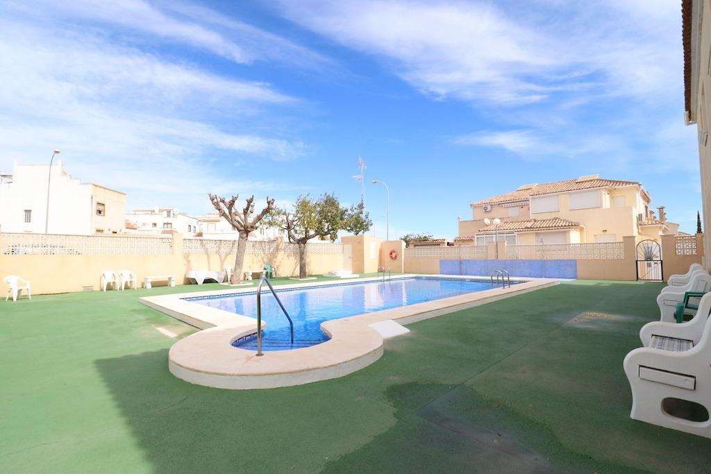 Resale - 3 Bedroom 2 Bathroom Terraced house in Orihuela Costa - Playa Flamenca - Alicante Resale - 3 Bedroom 2 Bathroom Terraced house in Orihuela Costa - Playa Flamenca - Alicante