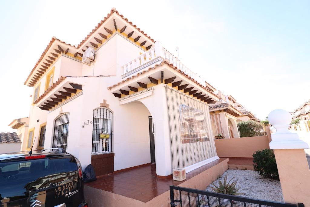 Resale - 2 Bedroom 2 Bathroom Terraced house in Orihuela Costa - Lomas de Cabo Roig - Alicante Resale - 2 Bedroom 2 Bathroom Terraced house in Orihuela Costa - Lomas de Cabo Roig - Alicante