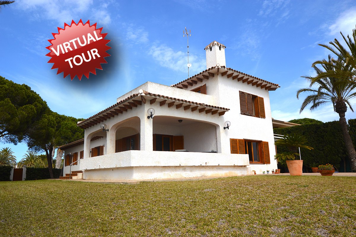 4 Bedroom 3 Bathroom Villa in Orihuela Costa