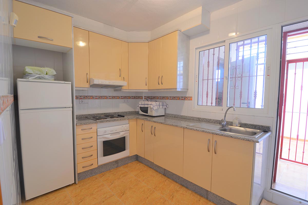 Resale - 3 Bedroom 3 Bathroom Townhouse in Orihuela Costa - Playa Flamenca - Alicante