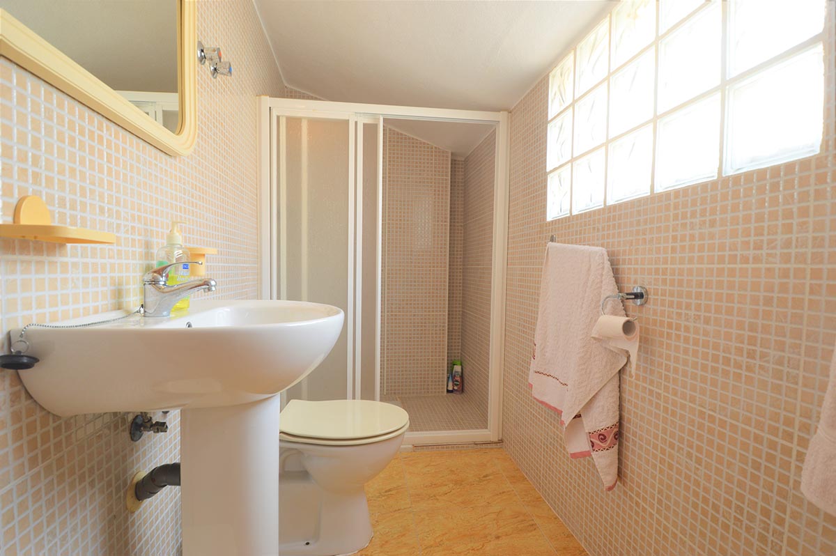 Resale - 3 Bedroom 3 Bathroom Townhouse in Orihuela Costa - Playa Flamenca - Alicante