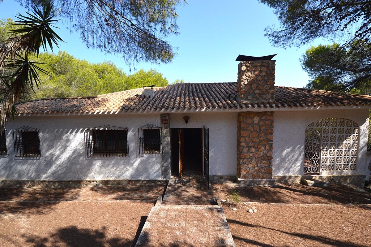 4 Bedroom 2 Bathroom Plot in Orihuela Costa