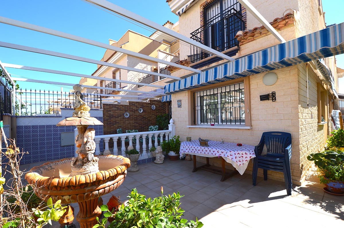 3 Bedroom 2 Bathroom Villa in Pilar de la Horadada
