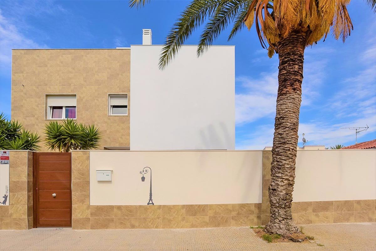 5 Bedroom 5 Bathroom Villa in Orihuela Costa