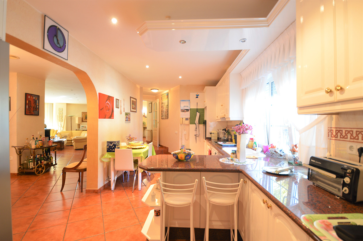 Resale - 4 Bedroom 5 Bathroom Villa in Orihuela Costa - Cabo Roig - Alicante