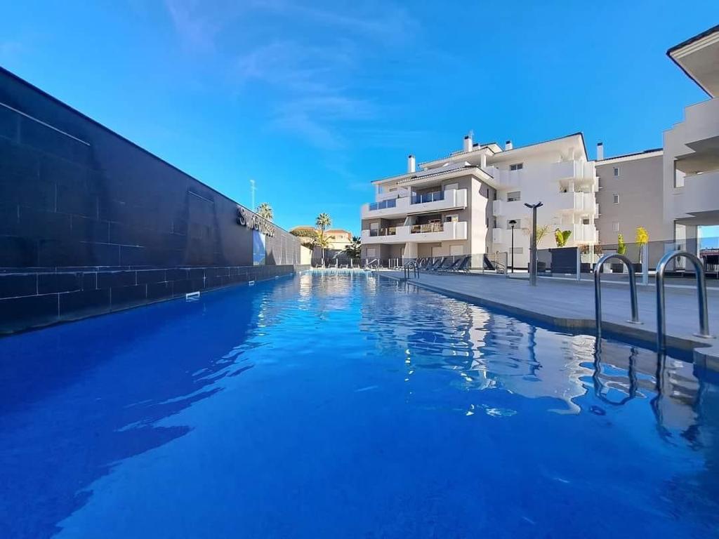 Resale - 3 Bedroom 2 Bathroom Apartment in Villamartín - - Alicante Resale - 3 Bedroom 2 Bathroom Apartment in Villamartín - - Alicante