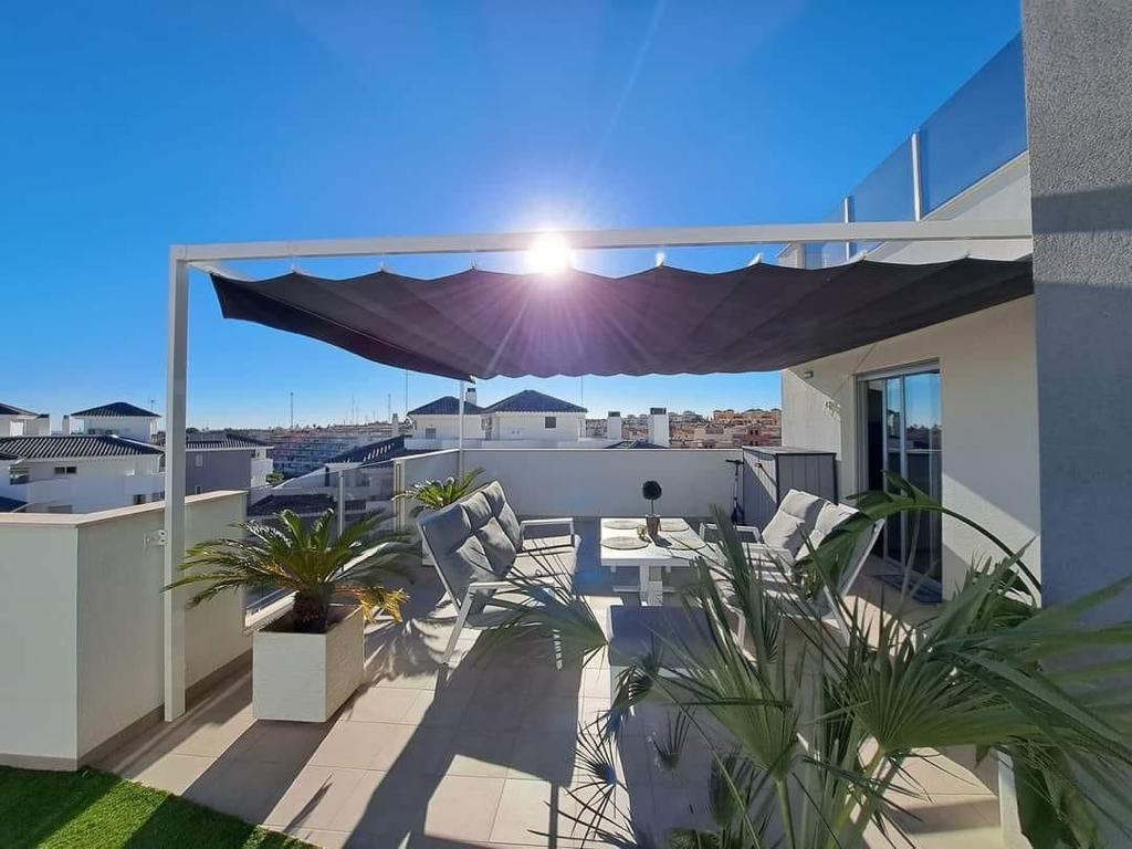 Resale - 3 Bedroom 2 Bathroom Apartment in Villamartín - - Alicante Resale - 3 Bedroom 2 Bathroom Apartment in Villamartín - - Alicante
