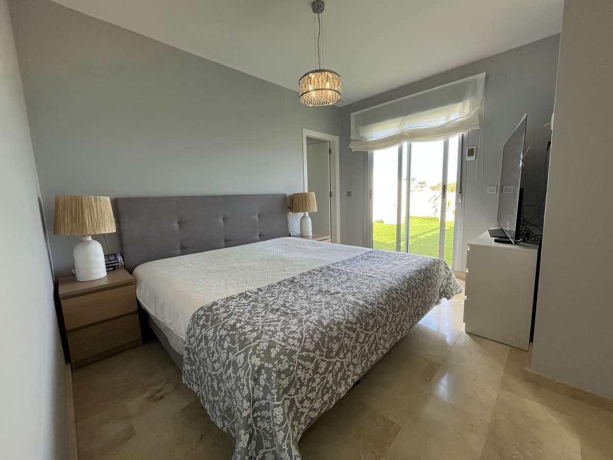 Resale - 3 Bedroom 2 Bathroom Apartment in Villamartín - - Alicante Resale - 3 Bedroom 2 Bathroom Apartment in Villamartín - - Alicante
