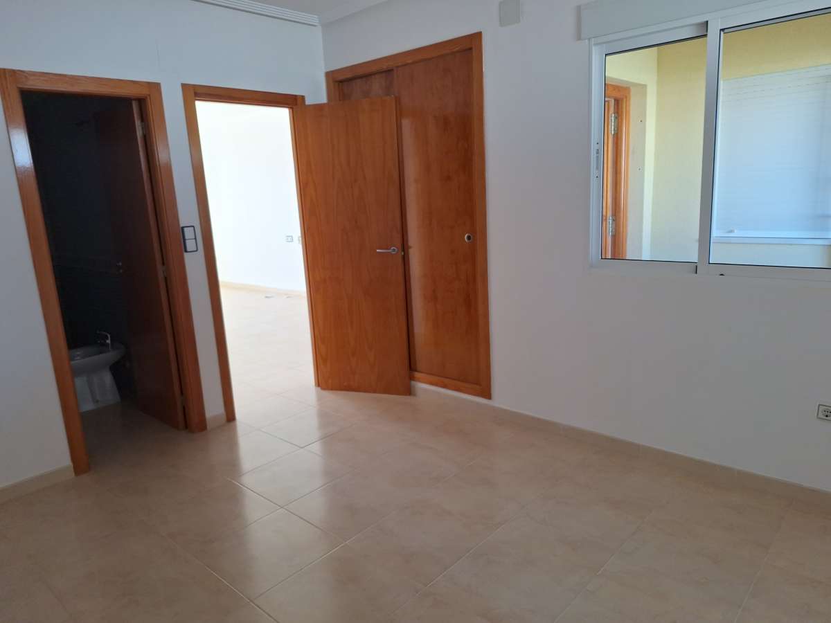 Resale - 3 Bedroom 2 Bathroom Apartment in Villamartín - - Alicante Resale - 3 Bedroom 2 Bathroom Apartment in Villamartín - - Alicante