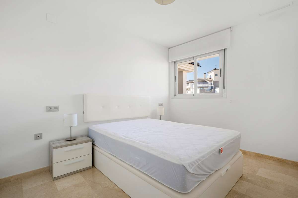 Resale - 3 Bedroom 2 Bathroom Apartment in Villamartín - - Alicante Resale - 3 Bedroom 2 Bathroom Apartment in Villamartín - - Alicante
