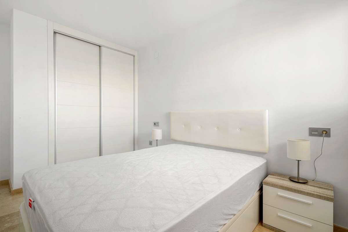 Resale - 3 Bedroom 2 Bathroom Apartment in Villamartín - - Alicante Resale - 3 Bedroom 2 Bathroom Apartment in Villamartín - - Alicante