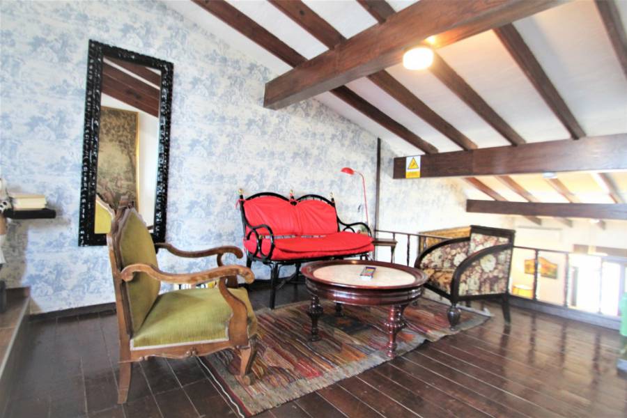 Resale - 9 Bedroom 8 Bathroom Villa in Cabo Roig - - Alicante Resale - 9 Bedroom 8 Bathroom Villa in Cabo Roig - - Alicante