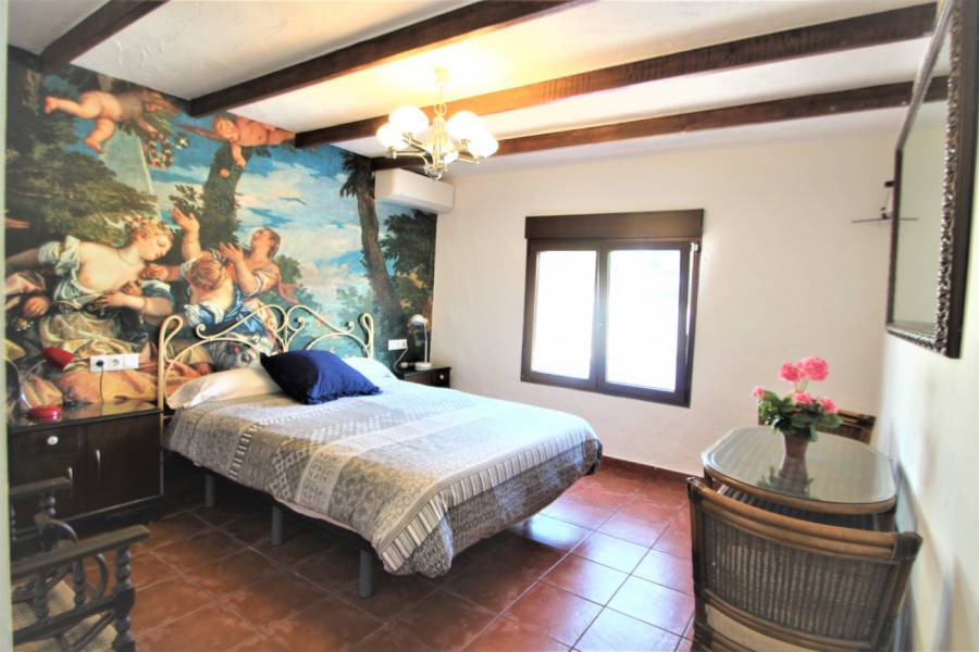 Resale - 9 Bedroom 8 Bathroom Villa in Cabo Roig - - Alicante Resale - 9 Bedroom 8 Bathroom Villa in Cabo Roig - - Alicante