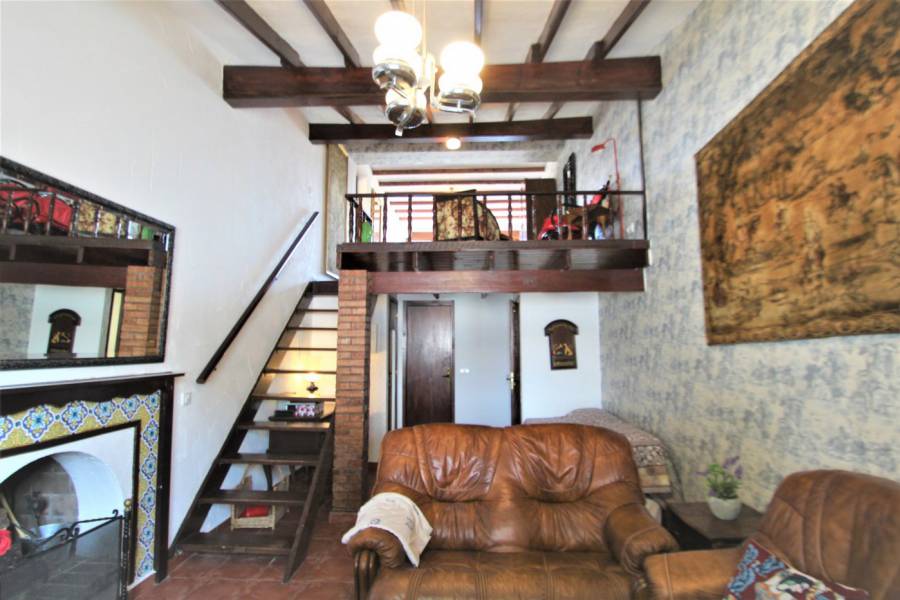 Resale - 9 Bedroom 8 Bathroom Villa in Cabo Roig - - Alicante Resale - 9 Bedroom 8 Bathroom Villa in Cabo Roig - - Alicante