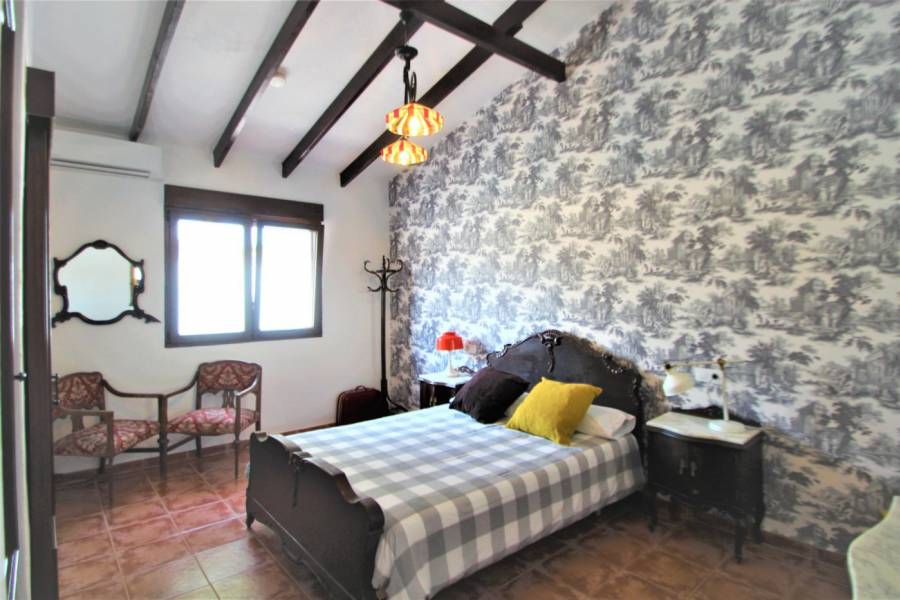 Resale - 9 Bedroom 8 Bathroom Villa in Cabo Roig - - Alicante Resale - 9 Bedroom 8 Bathroom Villa in Cabo Roig - - Alicante