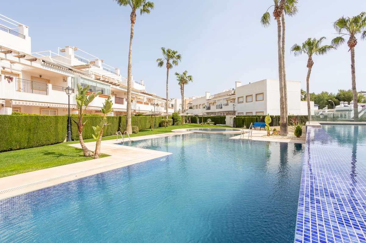 Resale - 2 Bedroom 1 Bathroom Apartment in Villamartín - - Alicante Resale - 2 Bedroom 1 Bathroom Apartment in Villamartín - - Alicante
