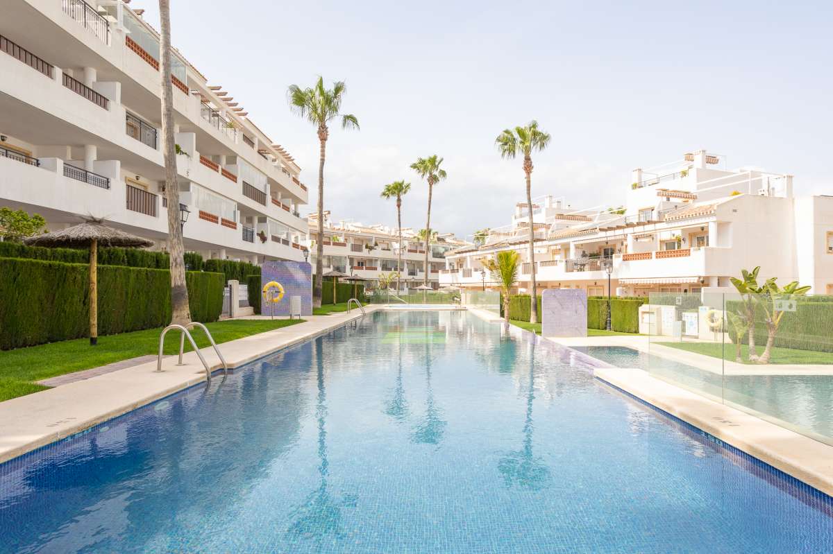 Resale - 2 Bedroom 1 Bathroom Apartment in Villamartín - - Alicante Resale - 2 Bedroom 1 Bathroom Apartment in Villamartín - - Alicante