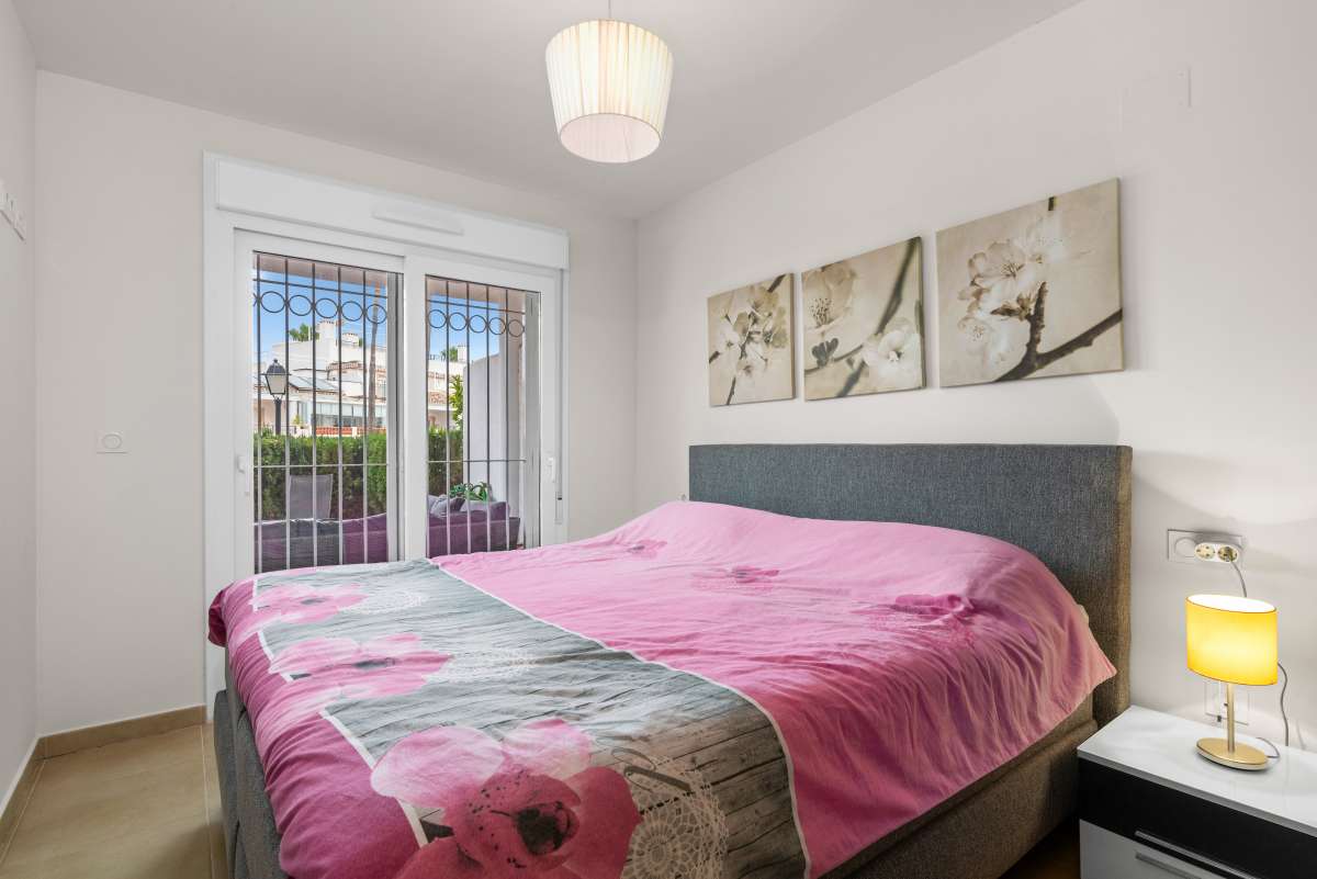 Resale - 2 Bedroom 1 Bathroom Apartment in Villamartín - - Alicante Resale - 2 Bedroom 1 Bathroom Apartment in Villamartín - - Alicante