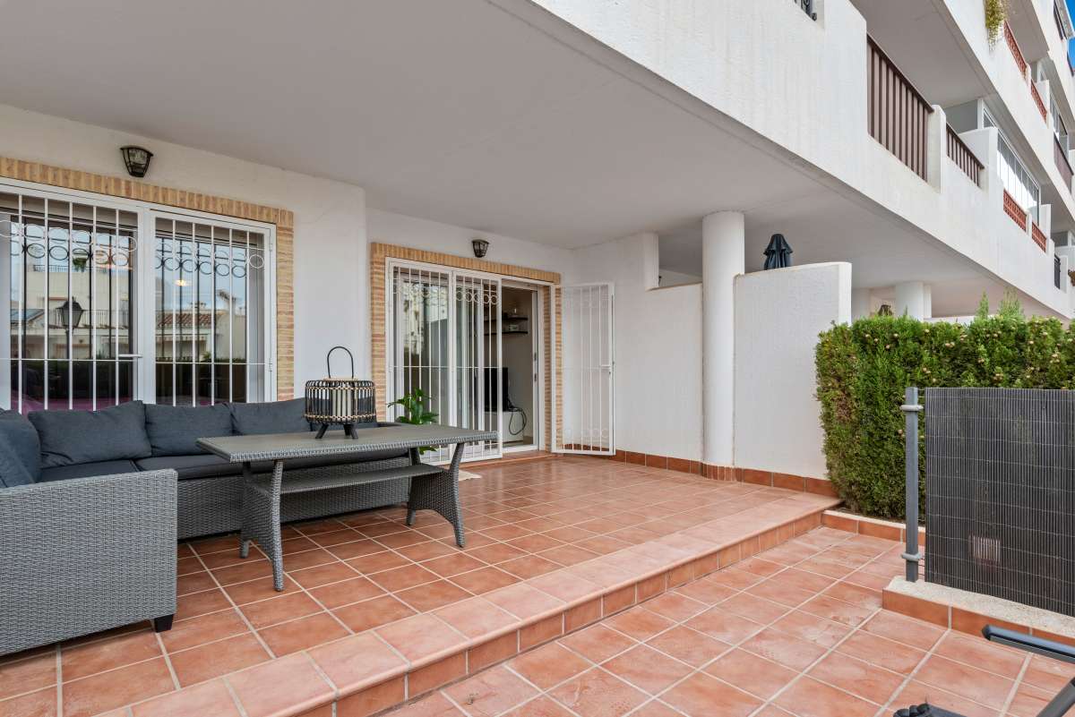 Resale - 2 Bedroom 1 Bathroom Apartment in Villamartín - - Alicante Resale - 2 Bedroom 1 Bathroom Apartment in Villamartín - - Alicante