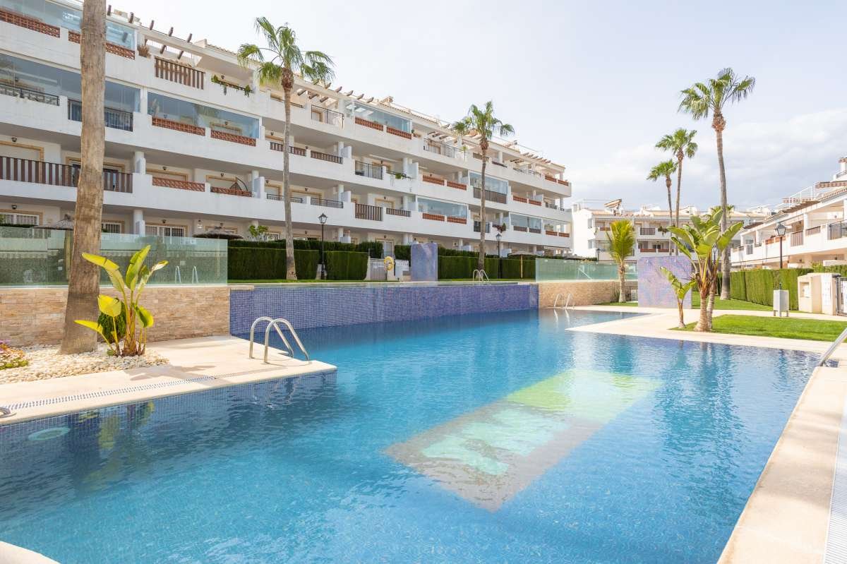 2 Bedroom 1 Bathroom Apartment in Villamartín