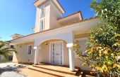 8-1580/2108, 4 Bedroom 3 Bathroom Villa in Orihuela Costa