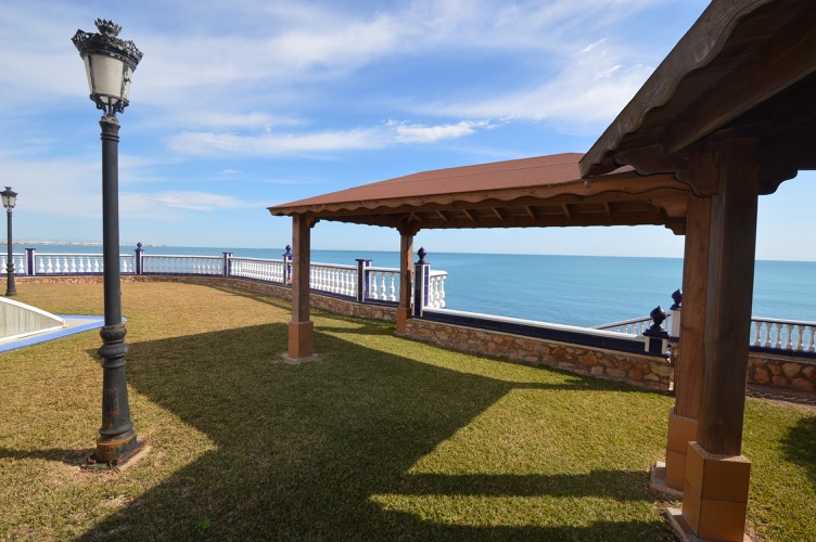 Resale - 6 Bedroom 6 Bathroom Villa in Orihuela Costa - Cabo Roig - Alicante Resale - 6 Bedroom 6 Bathroom Villa in Orihuela Costa - Cabo Roig - Alicante