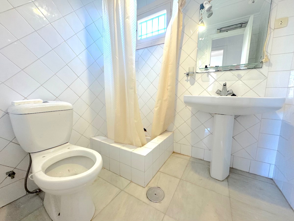 Resale - 3 Bedroom 3 Bathroom Villa in Orihuela Costa - La Zenia - Alicante Resale - 3 Bedroom 3 Bathroom Villa in Orihuela Costa - La Zenia - Alicante