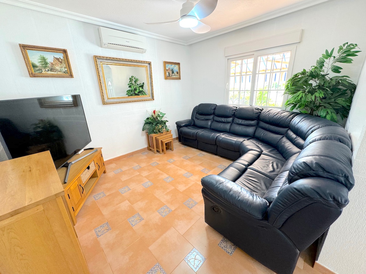 Sold - 4 Bedroom 3 Bathroom Villa in Orihuela Costa - Villamartin - Alicante Sold - 4 Bedroom 3 Bathroom Villa in Orihuela Costa - Villamartin - Alicante