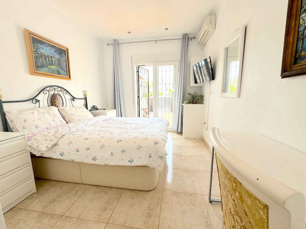 Sold - 4 Bedroom 3 Bathroom Villa in Orihuela Costa - Villamartin - Alicante Sold - 4 Bedroom 3 Bathroom Villa in Orihuela Costa - Villamartin - Alicante