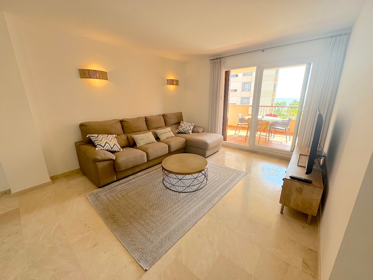 Resale - 2 Bedroom 2 Bathroom Flat / Apartment in Orihuela Costa - Punta Prima - Alicante Resale - 2 Bedroom 2 Bathroom Flat / Apartment in Orihuela Costa - Punta Prima - Alicante