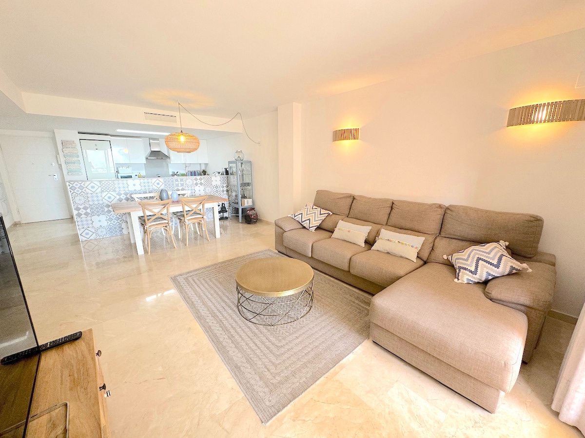 Resale - 2 Bedroom 2 Bathroom Flat / Apartment in Orihuela Costa - Punta Prima - Alicante Resale - 2 Bedroom 2 Bathroom Flat / Apartment in Orihuela Costa - Punta Prima - Alicante