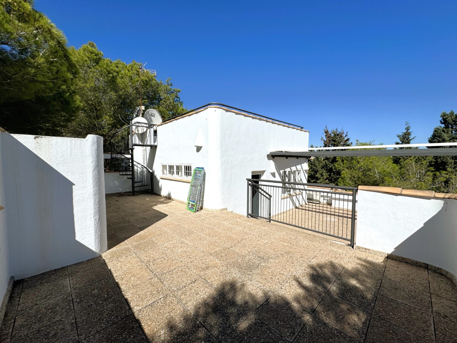 Resale - 5 Bedroom 4 Bathroom Villa in Orihuela Costa - Campoamor - Alicante Resale - 5 Bedroom 4 Bathroom Villa in Orihuela Costa - Campoamor - Alicante