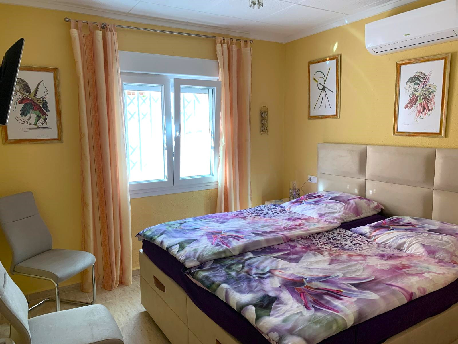 Resale - 3 Bedroom 2 Bathroom Villa in Orihuela Costa - Mil Palmeras - Alicante Resale - 3 Bedroom 2 Bathroom Villa in Orihuela Costa - Mil Palmeras - Alicante