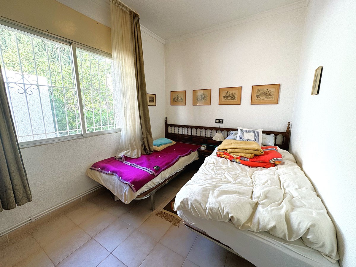 Resale - 3 Bedroom 2 Bathroom Villa in Orihuela Costa - La Zenia - Alicante Resale - 3 Bedroom 2 Bathroom Villa in Orihuela Costa - La Zenia - Alicante