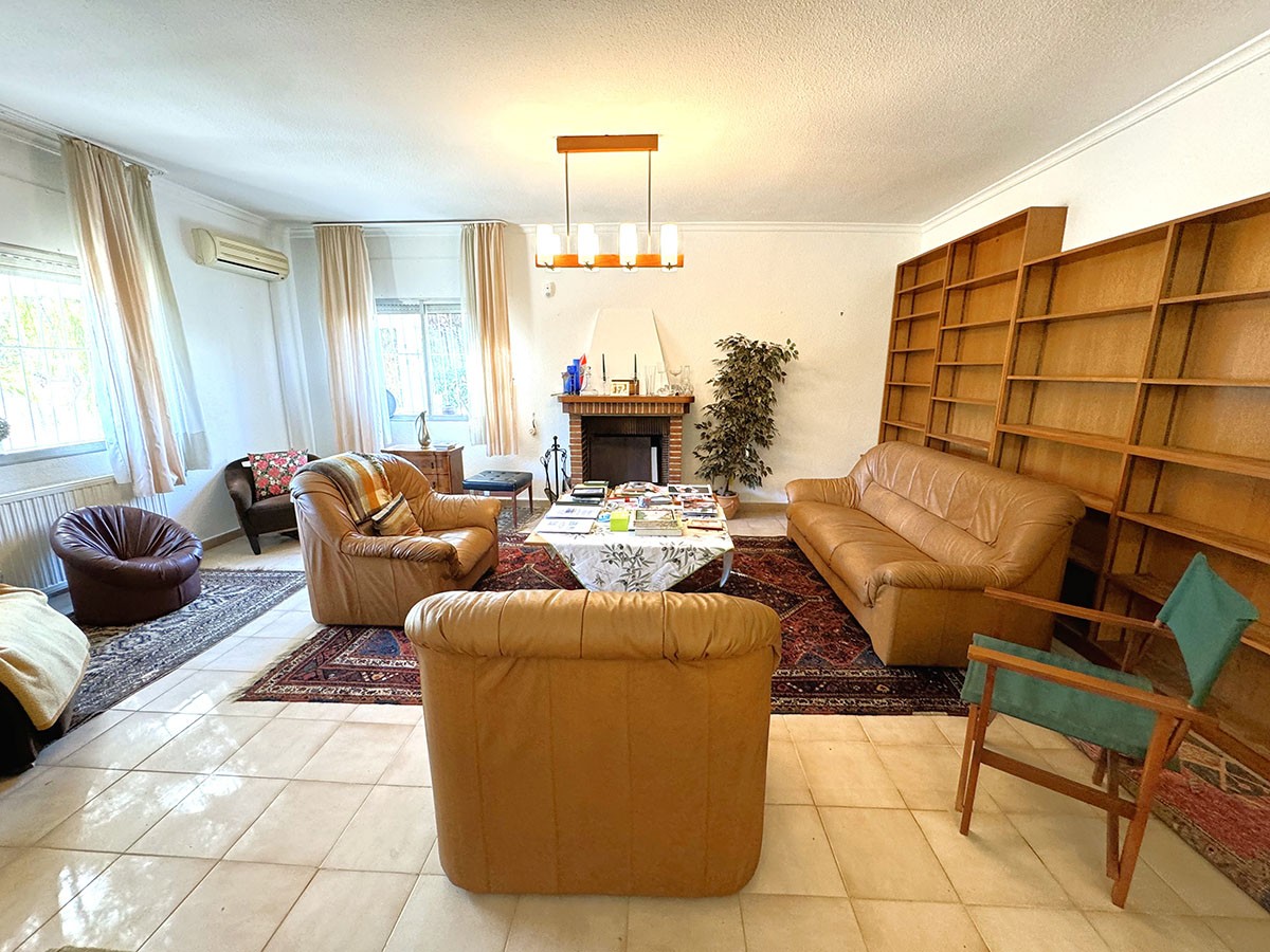 Resale - 3 Bedroom 2 Bathroom Villa in Orihuela Costa - La Zenia - Alicante Resale - 3 Bedroom 2 Bathroom Villa in Orihuela Costa - La Zenia - Alicante
