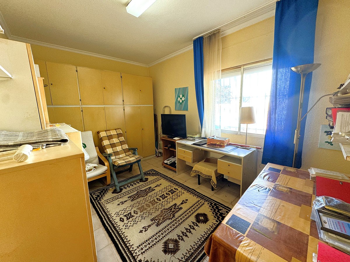 Resale - 3 Bedroom 2 Bathroom Villa in Orihuela Costa - La Zenia - Alicante Resale - 3 Bedroom 2 Bathroom Villa in Orihuela Costa - La Zenia - Alicante