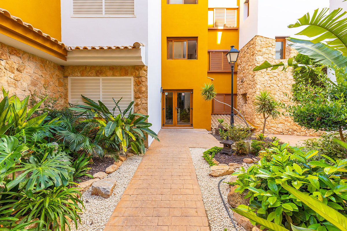 Resale - 3 Bedroom 2 Bathroom Flat / Apartment in Orihuela Costa - Punta Prima - Alicante
