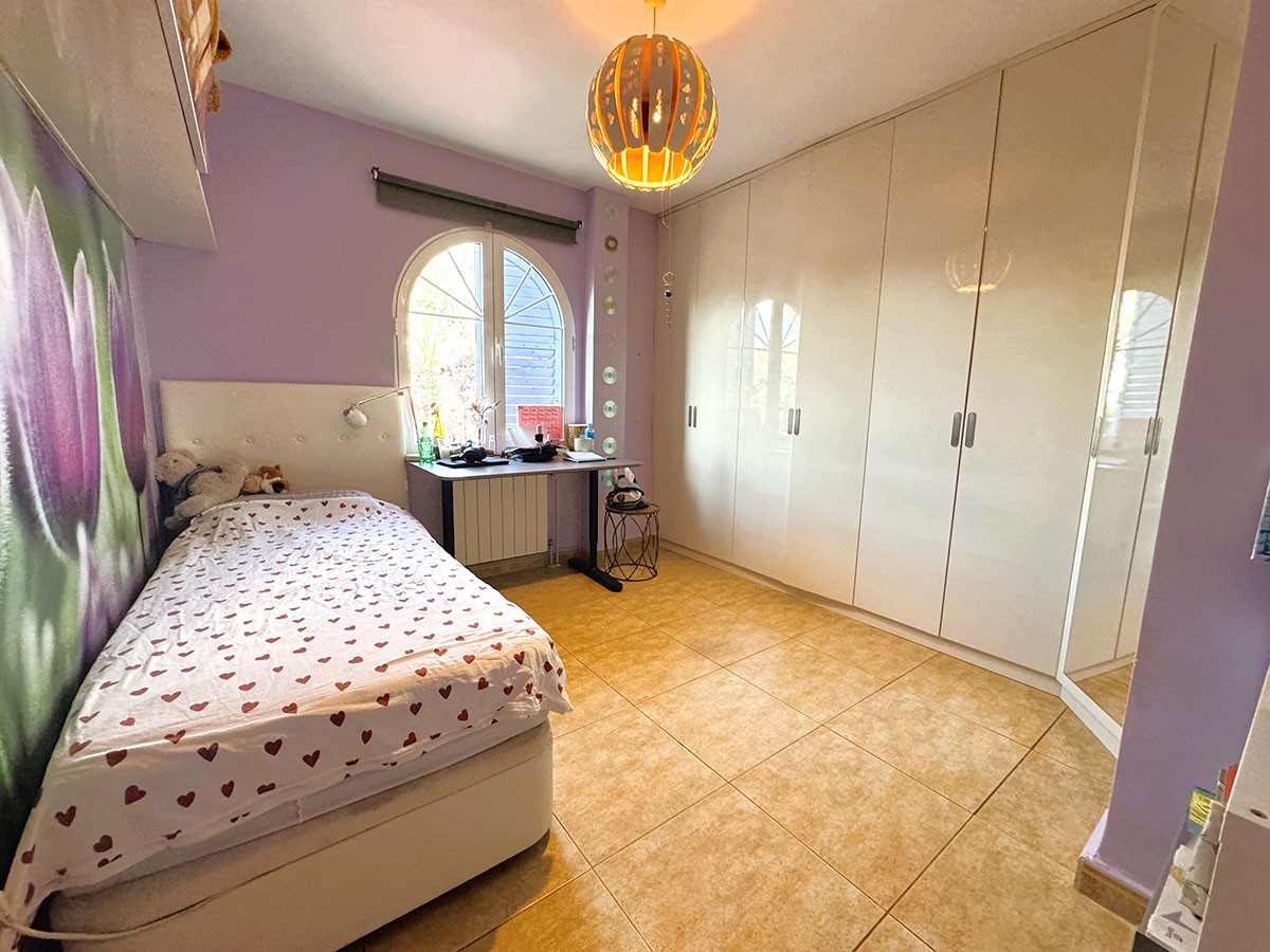Resale - 5 Bedroom 3 Bathroom Villa in Orihuela Costa - La Zenia - Alicante Resale - 5 Bedroom 3 Bathroom Villa in Orihuela Costa - La Zenia - Alicante
