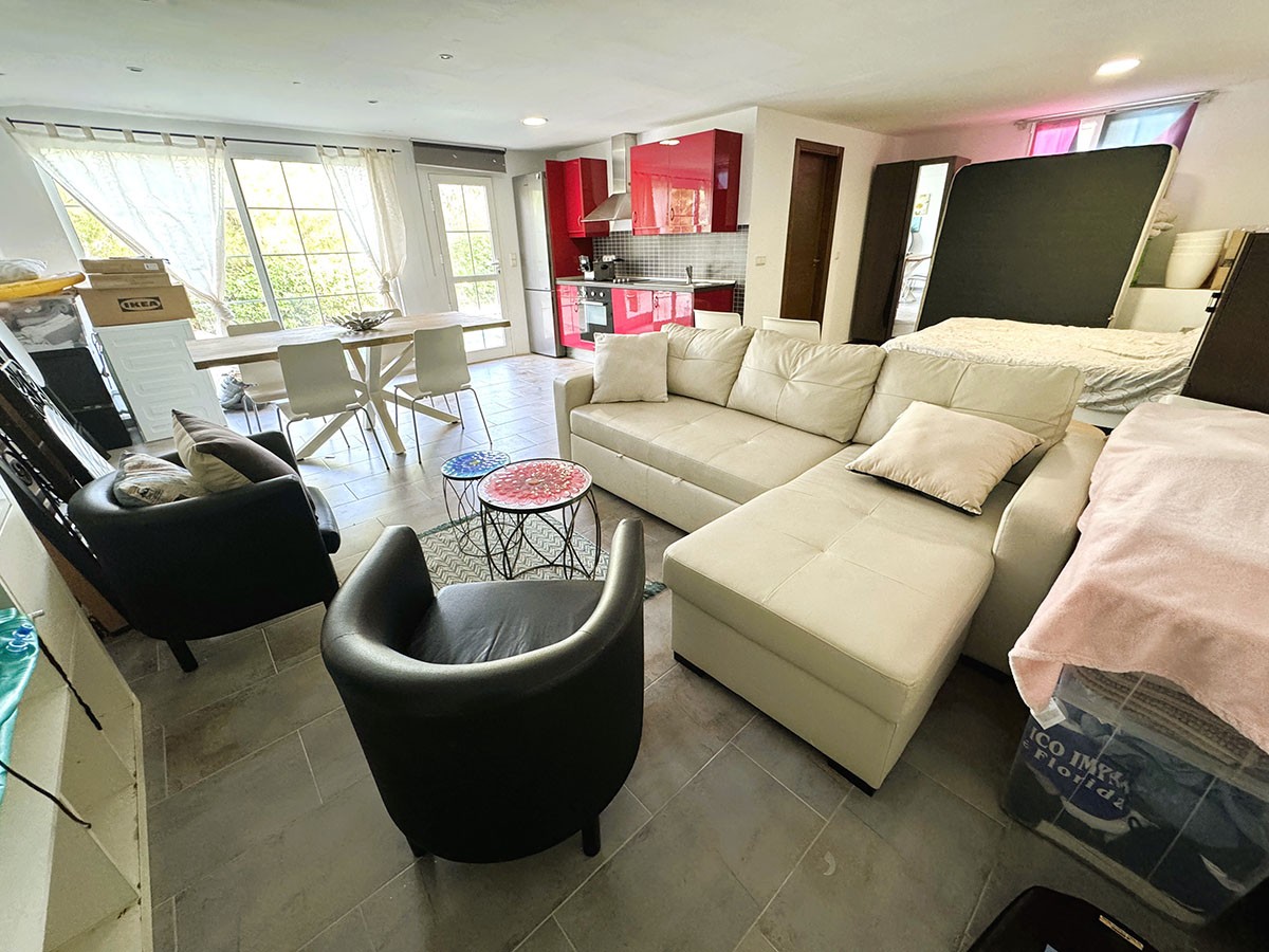 Resale - 5 Bedroom 3 Bathroom Villa in Orihuela Costa - La Zenia - Alicante Resale - 5 Bedroom 3 Bathroom Villa in Orihuela Costa - La Zenia - Alicante