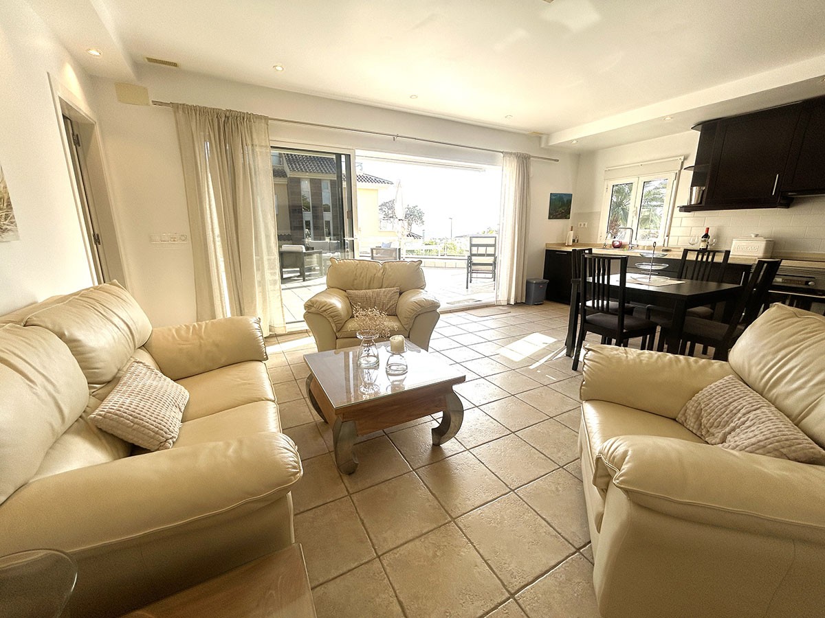 Sold - 6 Bedroom 4 Bathroom Villa in Orihuela Costa - La Zenia - Alicante Sold - 6 Bedroom 4 Bathroom Villa in Orihuela Costa - La Zenia - Alicante