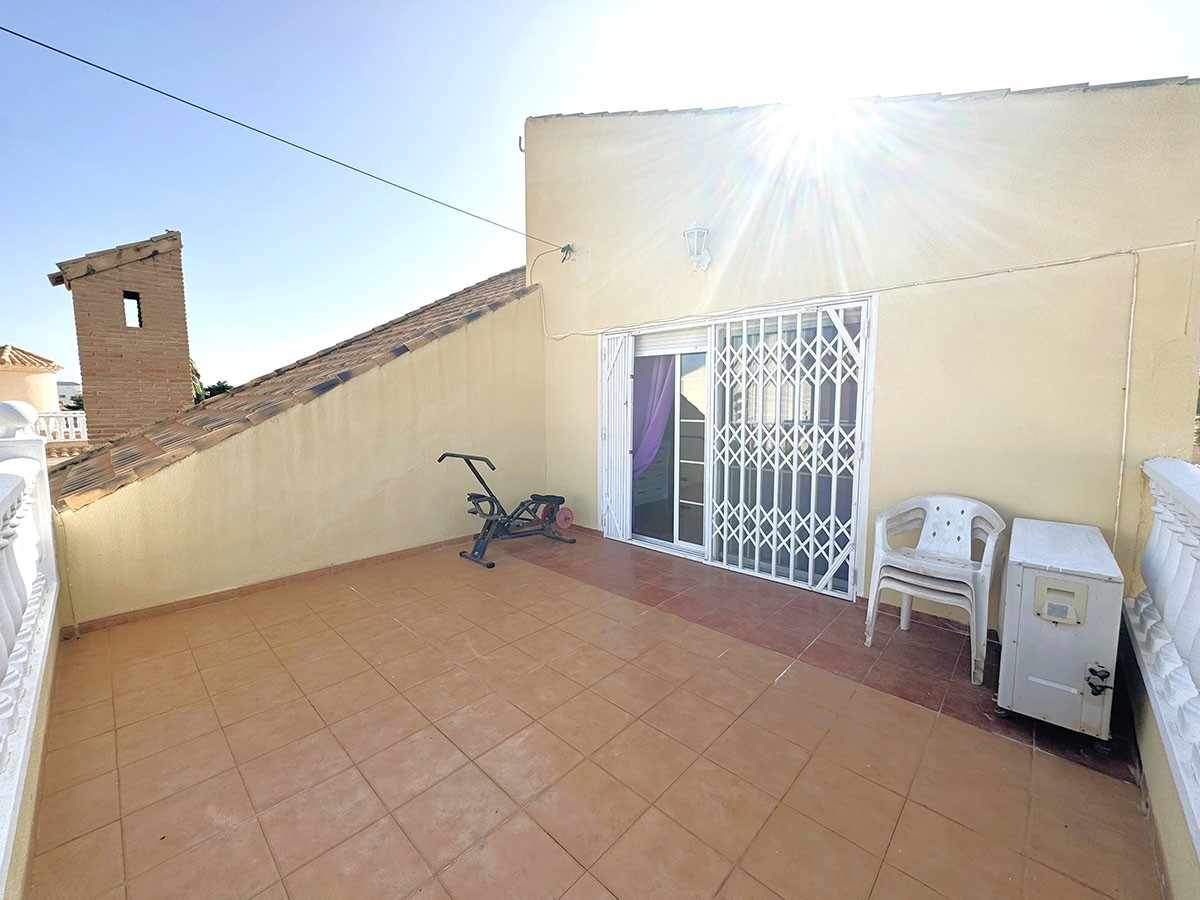 Resale - 4 Bedroom 3 Bathroom Villa in Orihuela Costa - Playa Flamenca - Alicante Resale - 4 Bedroom 3 Bathroom Villa in Orihuela Costa - Playa Flamenca - Alicante