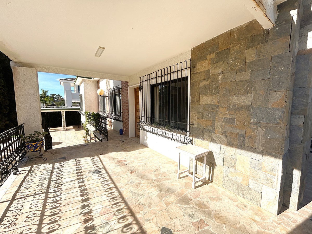 Sold - 4 Bedroom 2 Bathroom Villa in Orihuela Costa - Cabo Roig - Alicante Sold - 4 Bedroom 2 Bathroom Villa in Orihuela Costa - Cabo Roig - Alicante