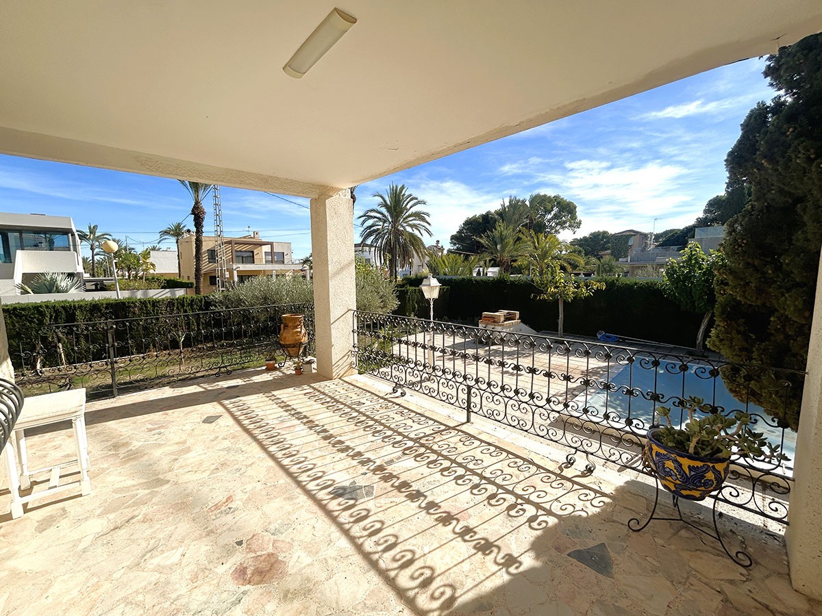 Sold - 4 Bedroom 2 Bathroom Villa in Orihuela Costa - Cabo Roig - Alicante Sold - 4 Bedroom 2 Bathroom Villa in Orihuela Costa - Cabo Roig - Alicante