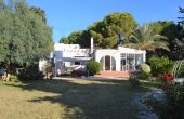 8-1711/2200, 5 Bedroom 3 Bathroom Villa in Orihuela Costa