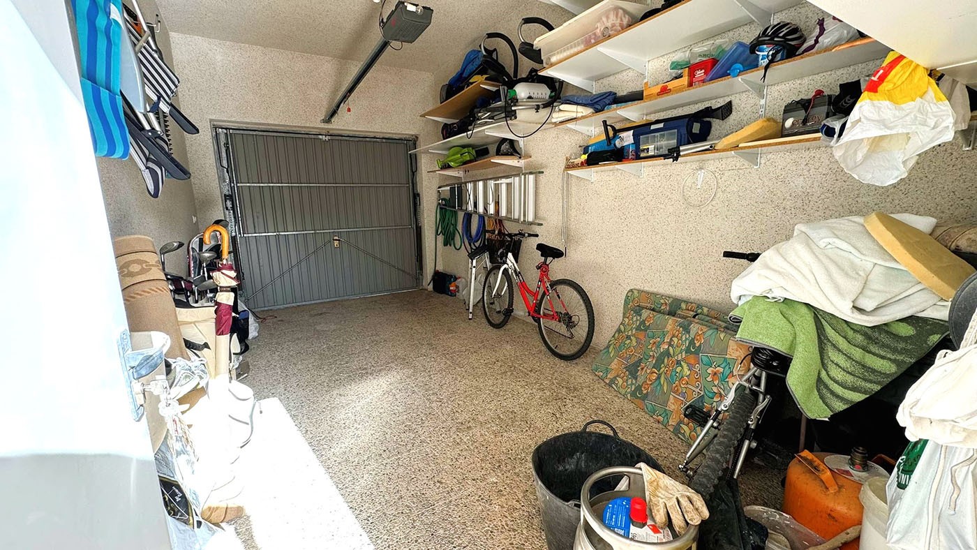 Resale - 3 Bedroom 2 Bathroom Villa in Orihuela Costa - Villamartin - Alicante Resale - 3 Bedroom 2 Bathroom Villa in Orihuela Costa - Villamartin - Alicante