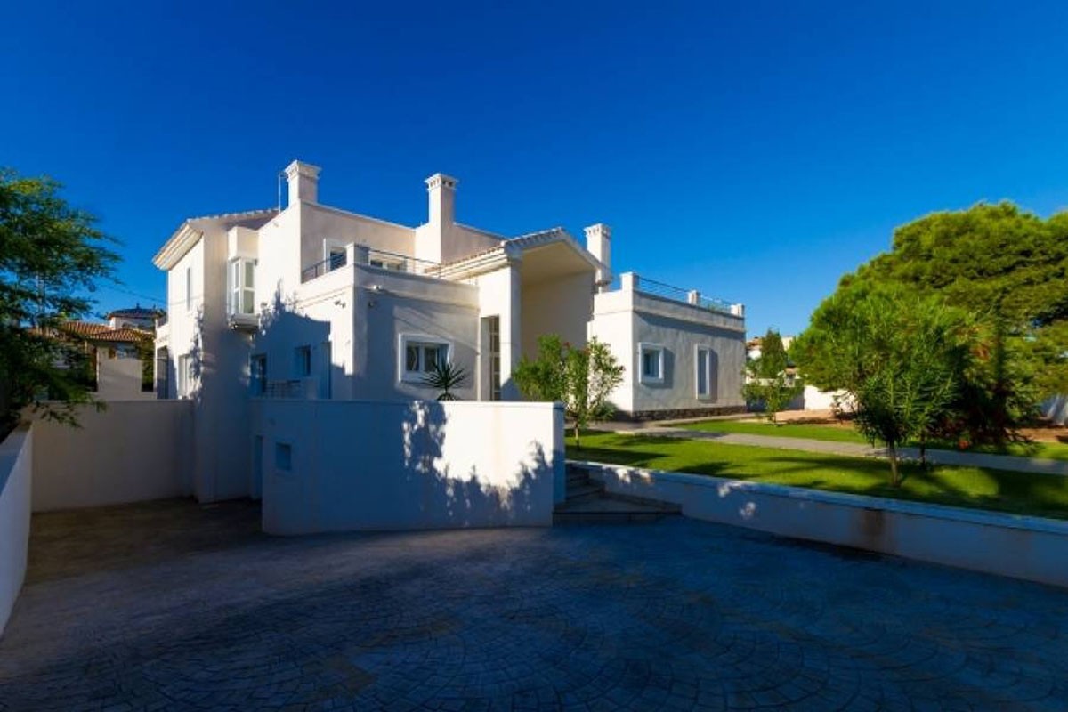 Sold - 4 Bedroom 5 Bathroom Villa in Orihuela Costa - Cabo Roig - Alicante Sold - 4 Bedroom 5 Bathroom Villa in Orihuela Costa - Cabo Roig - Alicante