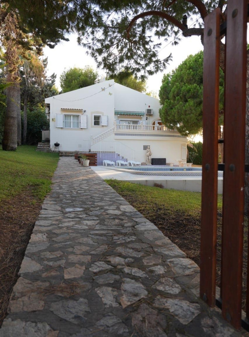 3 Bedroom 2 Bathroom Villa in Orihuela Costa