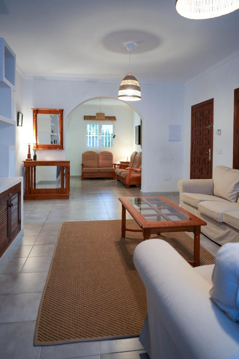 Resale - 3 Bedroom 2 Bathroom Villa in Orihuela Costa - Cabo Roig - Alicante Resale - 3 Bedroom 2 Bathroom Villa in Orihuela Costa - Cabo Roig - Alicante